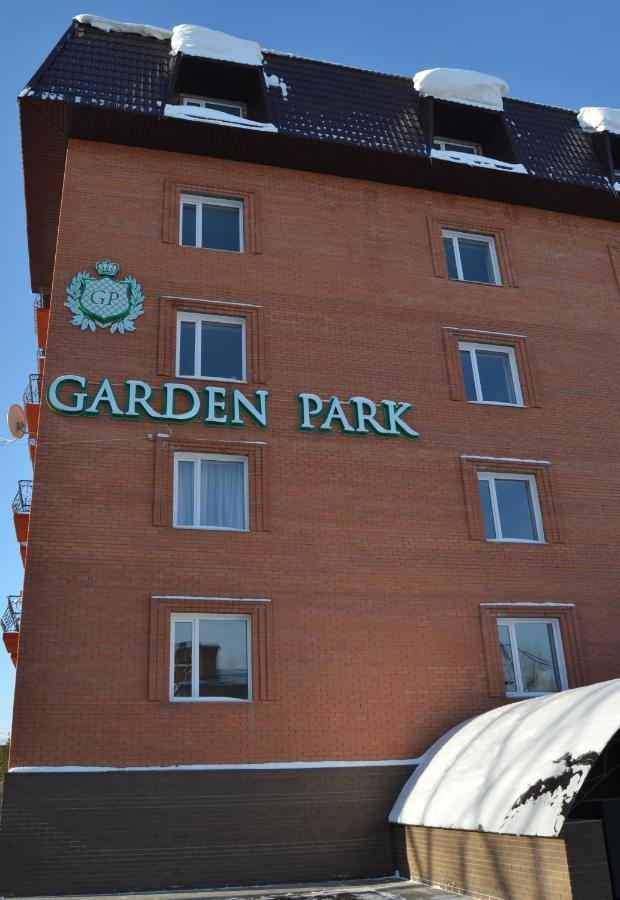 Golden Park Hotel Παβλοντάρ Εξωτερικό φωτογραφία