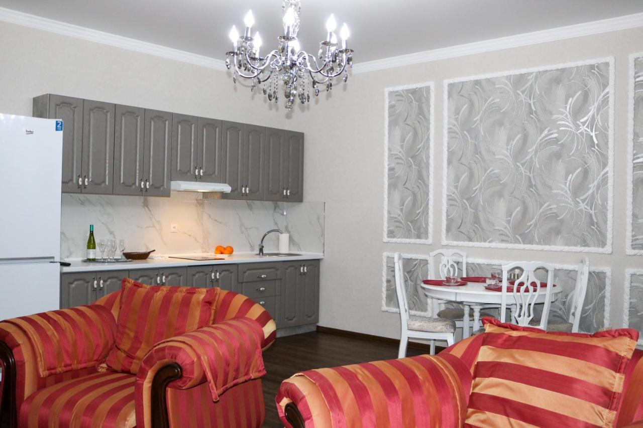 Golden Park Hotel Παβλοντάρ Εξωτερικό φωτογραφία