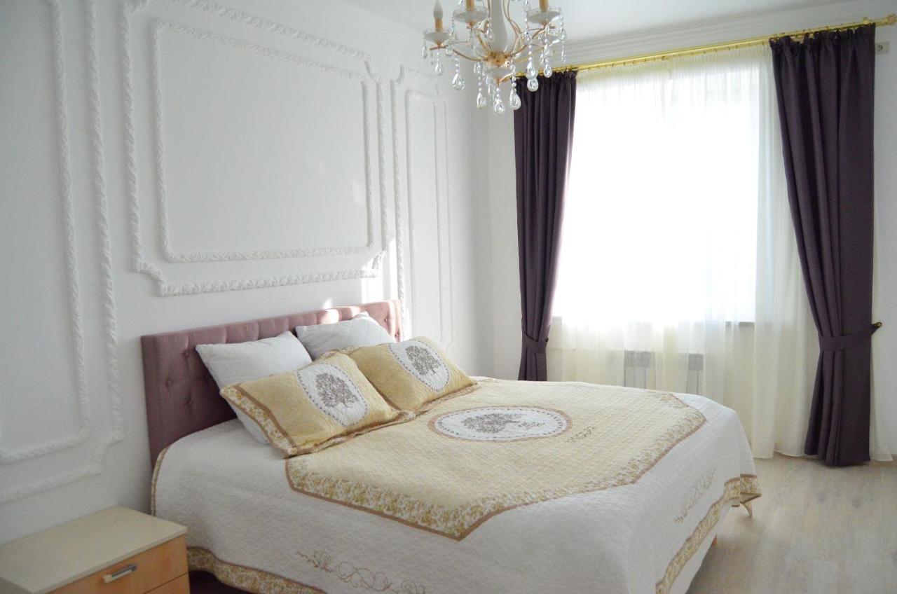 Golden Park Hotel Παβλοντάρ Δωμάτιο φωτογραφία