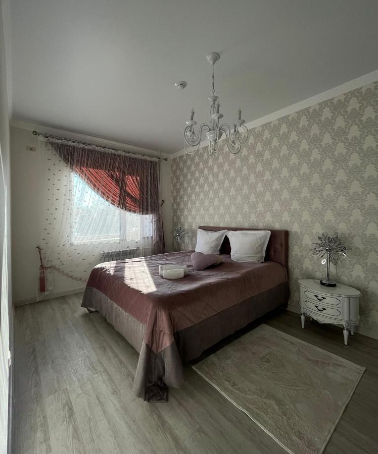 Golden Park Hotel Παβλοντάρ Εξωτερικό φωτογραφία