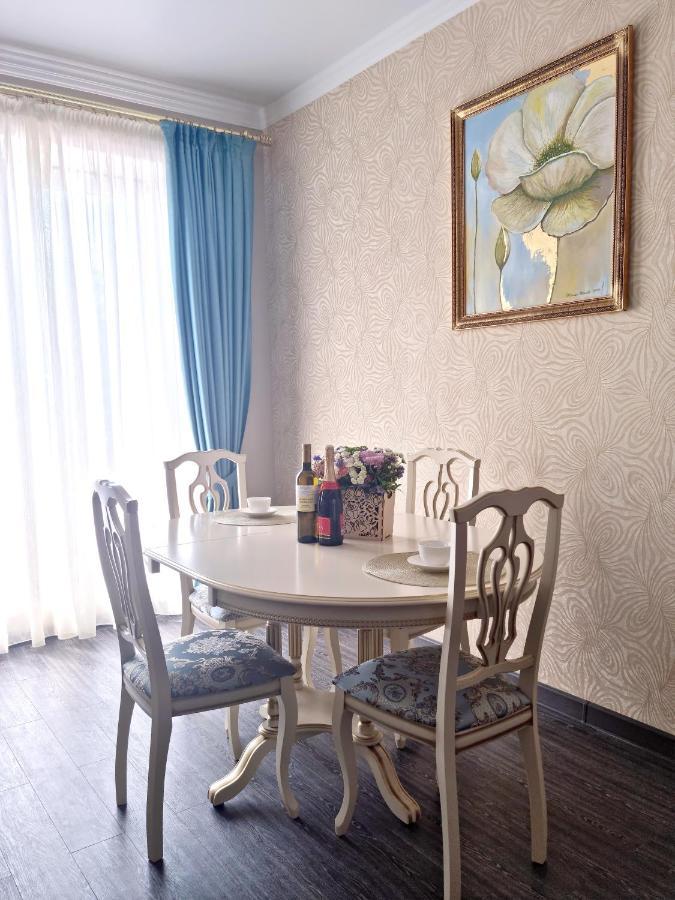 Golden Park Hotel Παβλοντάρ Εξωτερικό φωτογραφία